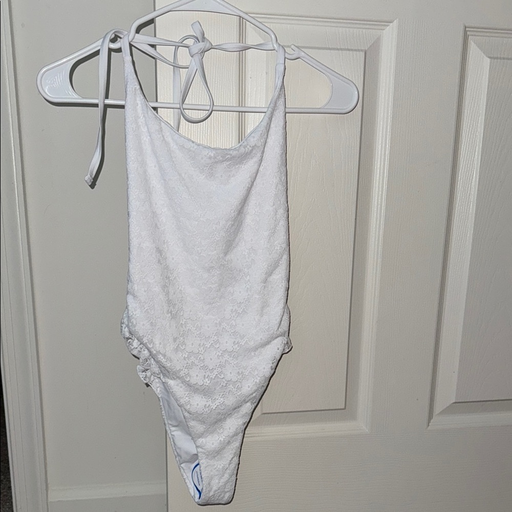 Baben free People White One Piece with lace